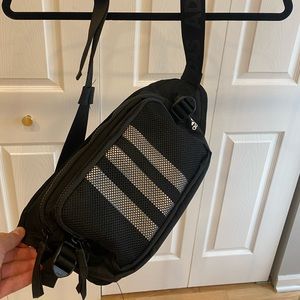 Adidas Crossbody Bag (LIKE NEW)